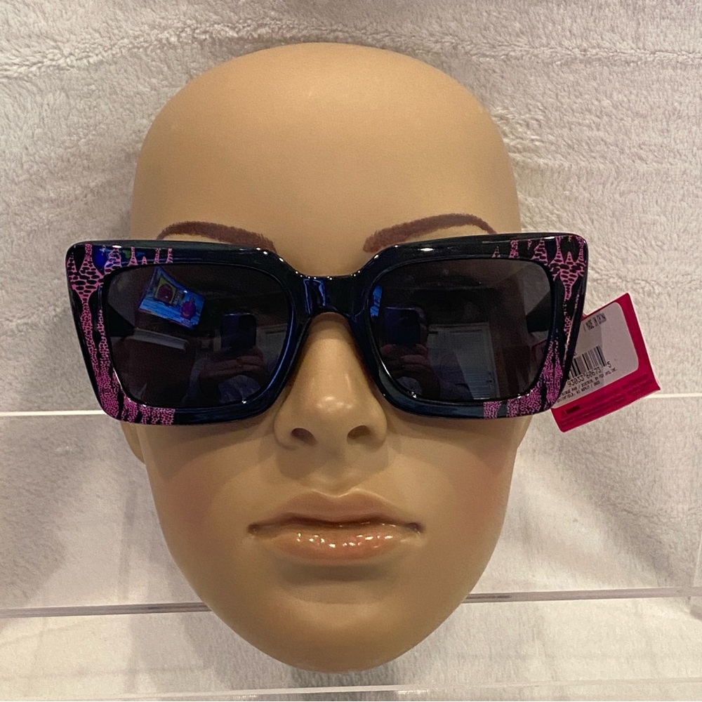 Betsey Johnson Square Shaped Black with Pink Snake Print Sunnies Sunglasses NWT
